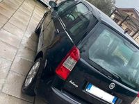 Käytetty Fiat Idea 70 HP (51 kW) 2010 Musta Tila-auto