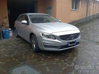 Usata Volvo V60 Business Edition 115 CV (84 kW) 2015 Grigio Station wagon