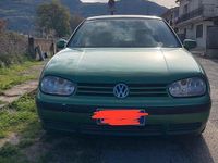 Usata VW Golf IV 101 CV (74 kW) 2002 Verde Berlina