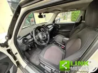 Usata Mini Cooper D 116 CV (85 kW) 2016 Beige Utilitaria
