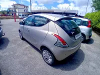 Usata Lancia Ypsilon Gold 95 CV (69 kW) 2015 Grigio Utilitaria
