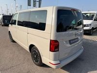 Usata VW Multivan Life 150 CV (110 kW) 2022 Ascot grey Furgone