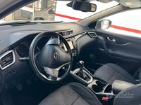 Usata Nissan Qashqai Tekna 116 CV (85 kW) 2016 Bianco SUV