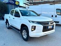 Usata Mitsubishi L200 150 CV (110 kW) 2021 Bianco Pick-up