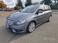 Usata Mercedes B180 Premium 109 CV (80 kW) 2014 Grigio Monovolume