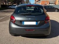 Usata Peugeot 208 75 CV (55 kW) 2017 Grigio Utilitaria