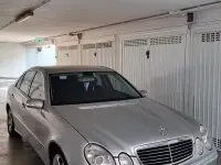 Usata Mercedes E220 Avantgarde 150 CV (110 kW) 2005 Grigio Berlina