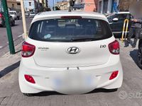 Usata Hyundai i10 67 CV (49 kW) 2014 Bianco Utilitaria