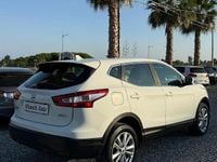 Usata Nissan Qashqai Acenta 110 CV (80 kW) 2015 Bianco SUV