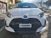 Usata Toyota Yaris Hybrid Business Edition 92 CV (67 kW) 2021 Bianco Berlina