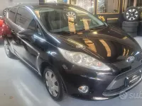 Usata Ford Fiesta 60 CV (44 kW) 2011 Nero Berlina