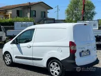 Usata Ford Transit Courier 76 CV (55 kW) 2017 Antracite Furgone