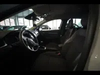Usata Renault Captur Intens 100 CV (73 kW) 2023 Grigio chiaro SUV