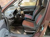 Usata Fiat Doblò 90 CV (66 kW) 2011 Marrone Monovolume
