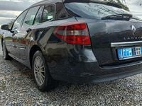 Usata Renault Laguna III 110 CV (80 kW) 2012 Nero Station wagon