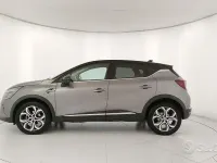 Usata Renault Captur Techno 101 CV (74 kW) 2023 Grigio SUV