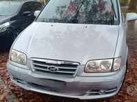 Usata Hyundai Trajet 113 CV (83 kW) 2005 Grigio Monovolume