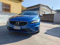 Usata Volvo V40 R-Design 150 CV (110 kW) 2018 Blu/azzurro Berlina