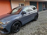 Usata VW Tiguan R-line 150 CV (110 kW) 2024 Grigio SUV