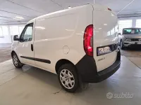 Usata Fiat Doblò 105 CV (77 kW) 2019 Bianco Monovolume