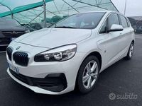 Usata BMW 225 Active Tourer iPerformance 136 CV (100 kW) 2019 Bianco Monovolume