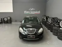 Usado Lancia Ypsilon 60 HP (44 kW) 2007 Preto Citadino