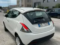Usata Lancia Ypsilon Silver 80 CV (58 kW) 2013 Bianco Utilitaria