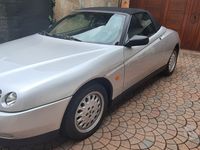 Usata Alfa Romeo Spider 150 CV (110 kW) 1997 Grigio Cabrio