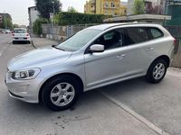 Usata Volvo XC60 Business Edition 190 CV (139 kW) 2016 Argento SUV
