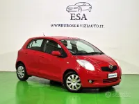 Usata Toyota Yaris Sol 87 CV (63 kW) 2007 Rosso Utilitaria