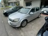 Usata Opel Astra 90 CV (66 kW) 2006 Argento Berlina