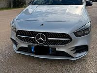 Usata Mercedes B180 Premium 116 CV (85 kW) 2022 Grigio Monovolume