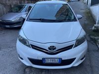 usata Toyota Yaris 1.0 unipro