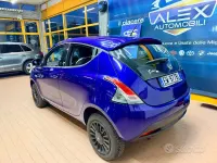 Usata Lancia Ypsilon 80 CV (58 kW) 2014 Blu Utilitaria
