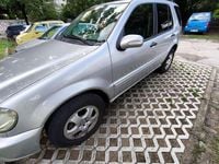 Usata Mercedes ML270 163 CV (119 kW) 2003 Argento SUV