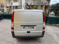 Usata Mercedes Vito 95 CV (69 kW) 2011 Argento Furgone