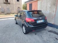Usata Kia Venga 90 CV (66 kW) 2011 Nero Utilitaria