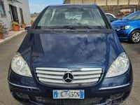 Usata Mercedes A180 Classic 109 CV (80 kW) 2008 Blu/azzurro Berlina