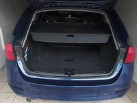 Usata BMW 318 115 CV (84 kW) 2016 Blu Station wagon