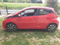 Usata Toyota Aygo Connect Style 72 CV (52 kW) 2020 Rosso Utilitaria