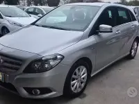Usata Mercedes A180 Avantgarde 109 CV (80 kW) 2012 Grigio Utilitaria