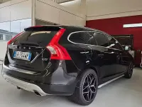 Usata Volvo V60 215 CV (158 kW) 2011 Nero Station wagon