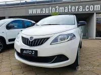 Usata Lancia Ypsilon Gold 69 CV (50 kW) 2022 Bianco Utilitaria