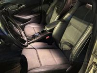 Usata Mercedes GLA200 136 CV (100 kW) 2016 Bianco SUV