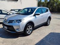 Usata Toyota RAV4 Active 123 CV (90 kW) 2015 Argento Station wagon