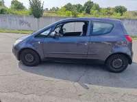 Usata Mitsubishi Colt Invite 75 CV (55 kW) 2006 Berlina