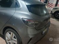 Usata Renault Clio V Evolution 90 CV (66 kW) 2024 Grigio Utilitaria