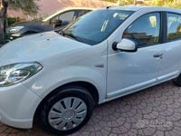 Usata Dacia Sandero 75 CV (55 kW) 2010 Bianco Berlina