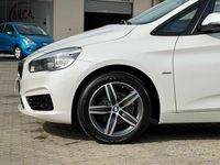 Usata BMW 218 Active Tourer Sport Line 150 CV (110 kW) 2017 Bianco Monovolume