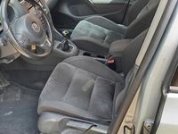 Usata VW Golf VI Highline 105 CV (77 kW) 2010 Grigio Utilitaria